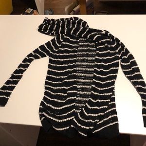 🖤🏝🌞 Black & white GAP cotton hoodie sweater